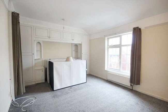 3 Tavistock Street, Luton, Bedfordshire, LU1 3UR 10