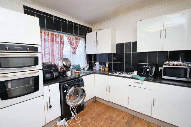 64 Leyburn Road, Edmonton, London, N18 2BQ 3