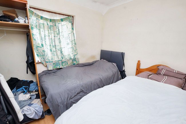 64 Leyburn Road, Edmonton, London, N18 2BQ 3