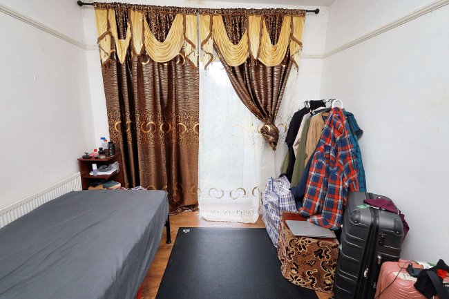 64 Leyburn Road, Edmonton, London, N18 2BQ 3