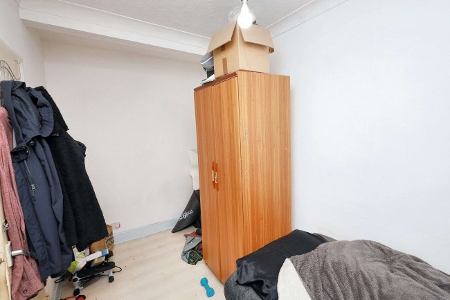 64 Leyburn Road, Edmonton, London, N18 2BQ 3