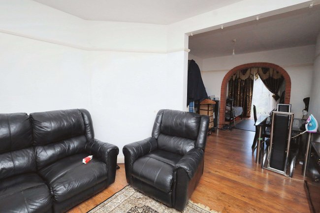 64 Leyburn Road, Edmonton, London, N18 2BQ 3