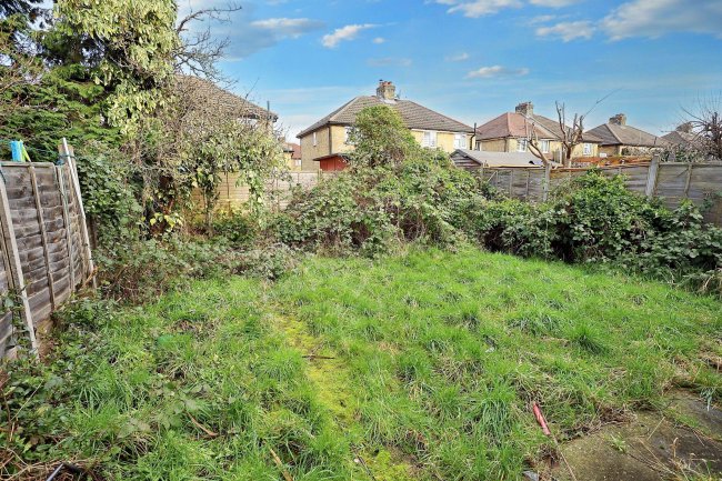 64 Leyburn Road, Edmonton, London, N18 2BQ 3