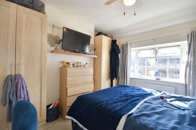 24 Woodland Road, Maple Cross, Rickmansworth WD3 9SU 5