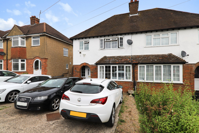 24 Woodland Road, Maple Cross, Rickmansworth WD3 9SU 5