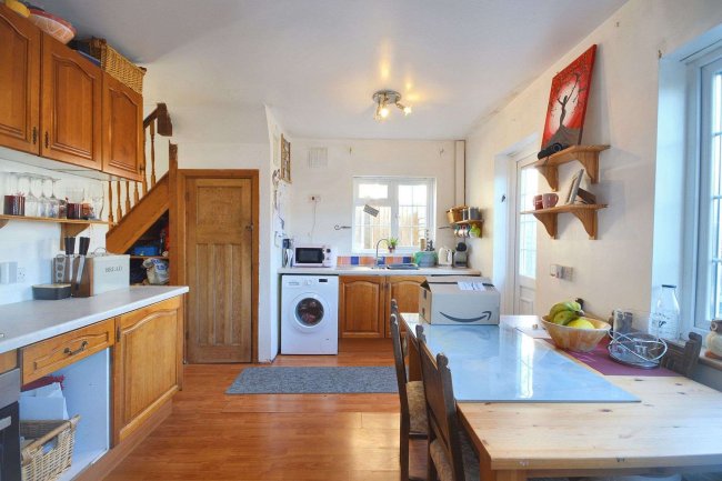 24 Woodland Road, Maple Cross, Rickmansworth WD3 9SU 5