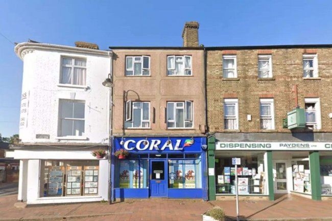 28 High Street, Snodland ME6 5DF 9