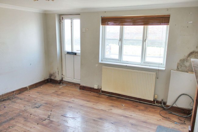 112 High Street, Wouldham, Rochester, ME1 3UN 10