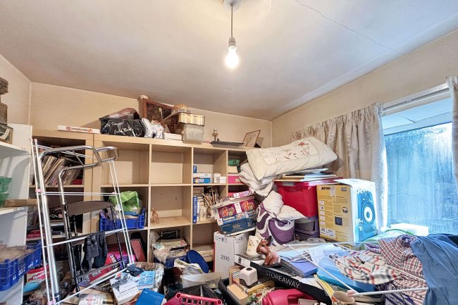 East Bungalow, Silsden Reservoir, High Brunthwaite, Silsden, Keighley, BD20 0NH 2