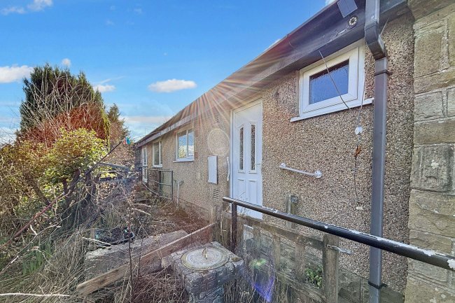 East Bungalow, Silsden Reservoir, High Brunthwaite, Silsden, Keighley, BD20 0NH 2