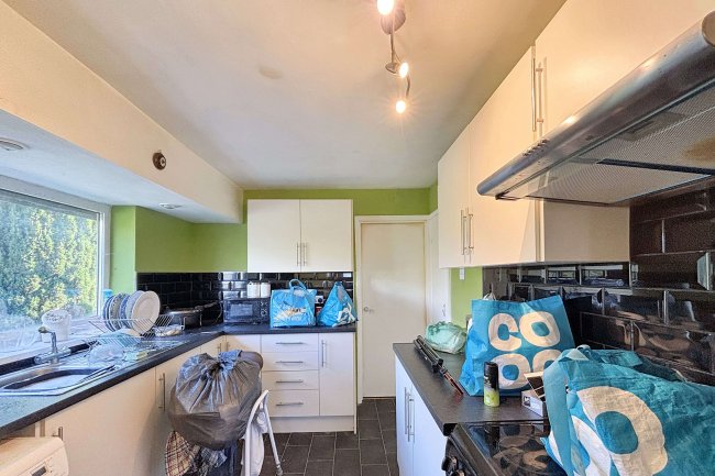 East Bungalow, Silsden Reservoir, High Brunthwaite, Silsden, Keighley, BD20 0NH 2
