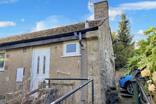 East Bungalow, Silsden Reservoir, High Brunthwaite, Silsden, Keighley, BD20 0NH 2