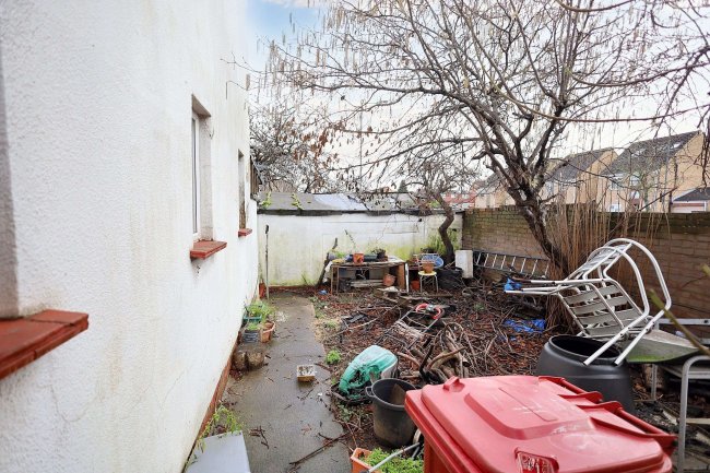 276 Uxbridge Road, Slough, Berkshire, SL2 5NY 1