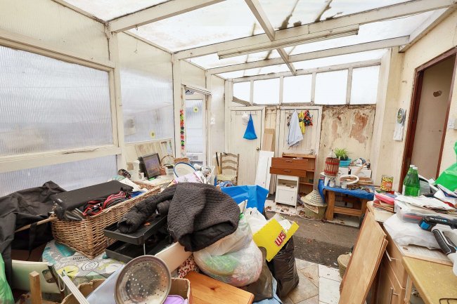 276 Uxbridge Road, Slough, Berkshire, SL2 5NY 1