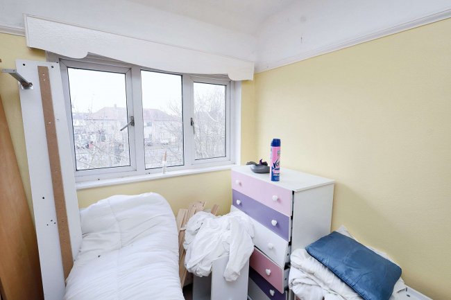 276 Uxbridge Road, Slough, Berkshire, SL2 5NY 1