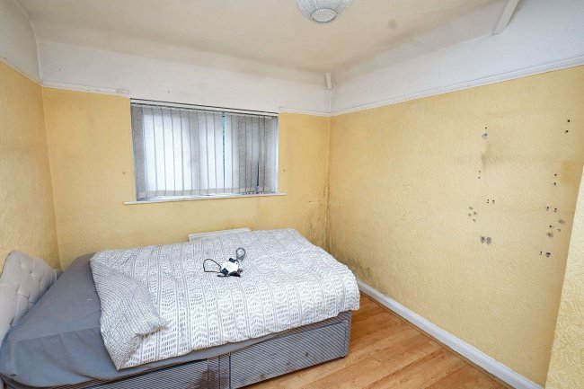 276 Uxbridge Road, Slough, Berkshire, SL2 5NY 1