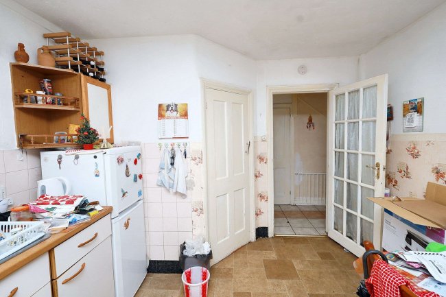 276 Uxbridge Road, Slough, Berkshire, SL2 5NY 1