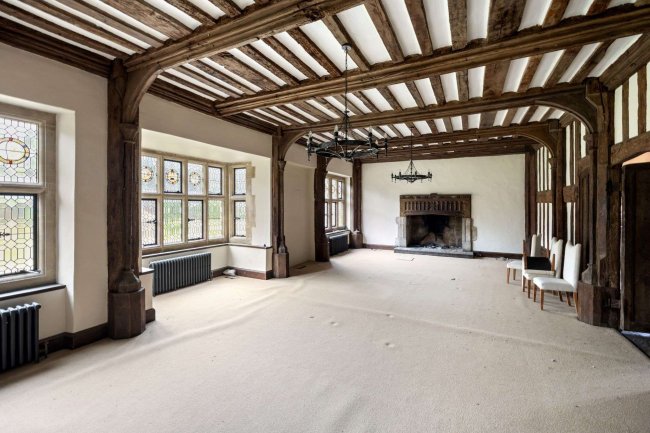 Homestall Manor, Homestall Road, Ashurst Wood, East Grinstead, RH19 3PG 2