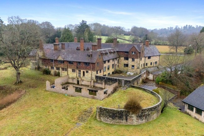 Homestall Manor, Homestall Road, Ashurst Wood, East Grinstead, RH19 3PG 2