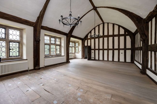 Homestall Manor, Homestall Road, Ashurst Wood, East Grinstead, RH19 3PG 2