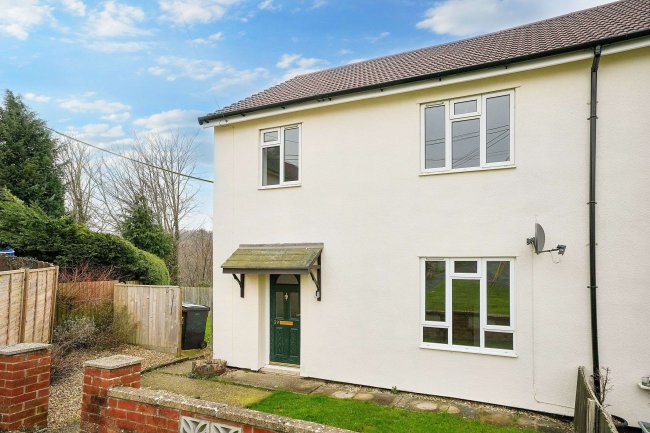 19 Eastfield, West Lavington, Devizes, SN10 4HW 1