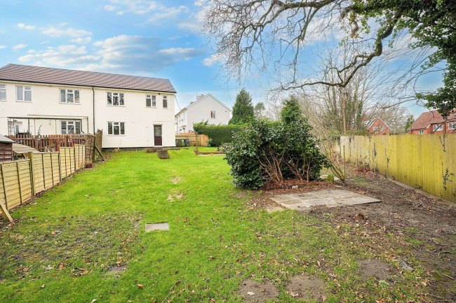 19 Eastfield, West Lavington, Devizes, SN10 4HW 1