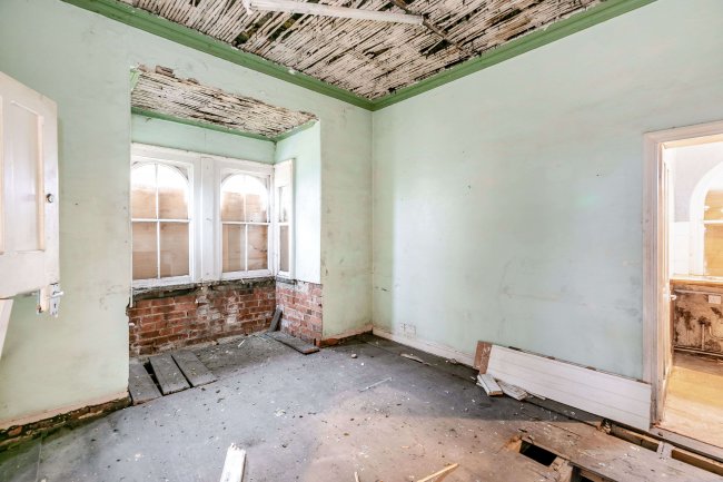 Bilham Lodge, Brodsworth, Doncaster, DN5 7DW 2