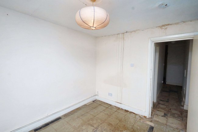 194A Bravington Road, Queens Park, London, W9 3AP 10