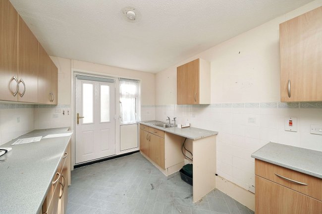 25 Brookside, East Hanney, Wantage, Oxfordshire, OX12 0JL 4