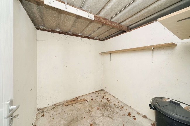 25 Brookside, East Hanney, Wantage, Oxfordshire, OX12 0JL 4