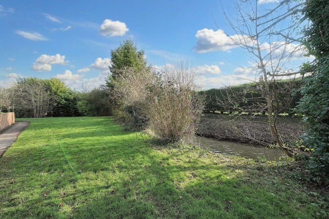 25 Brookside, East Hanney, Wantage, Oxfordshire, OX12 0JL 4