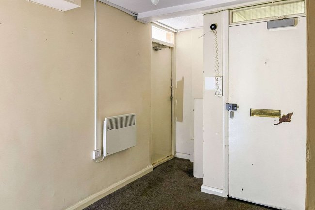 14 Kingmere, South Terrace, Littlehampton, BN17 5LD 7