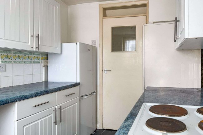 14 Kingmere, South Terrace, Littlehampton, BN17 5LD 7