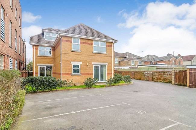 Flat 5, 9 Wycliffe Road, Bournemouth, Dorset, BH9 1JP 3