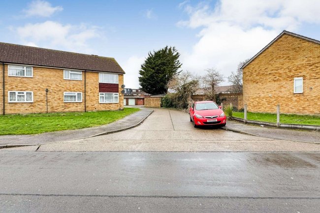 Shortmead Drive Garages (2), Cheshunt, Waltham Cross EN8 8TY 5