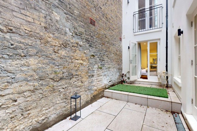 300 Fulham Road, Chelsea, London SW10 9EP 7