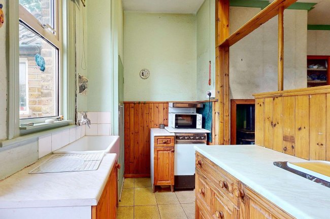 6 College Road, Isleworth, TW7 6DH 10