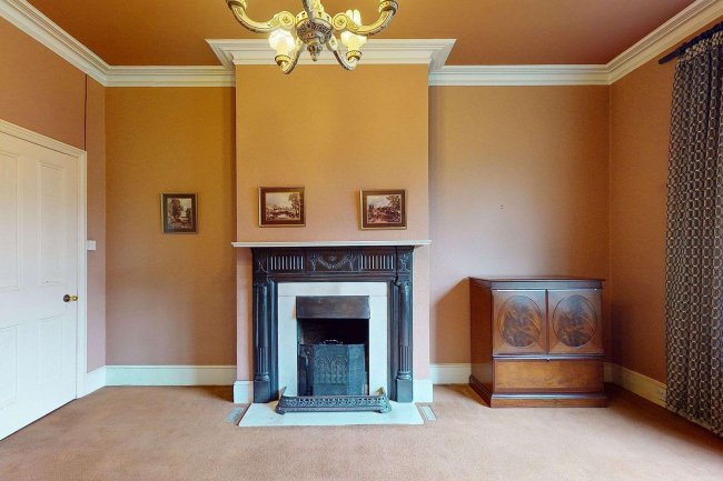 6 College Road, Isleworth, TW7 6DH 10