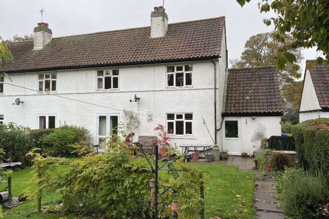 7 Church Lane, Stoughton, Leicester, LE2 2FJ 9