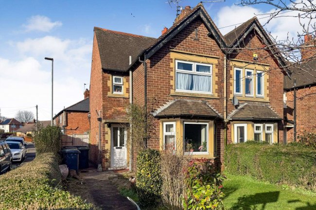 348 Queens Road West, Beeston, Nottingham, NG9 1GS 4