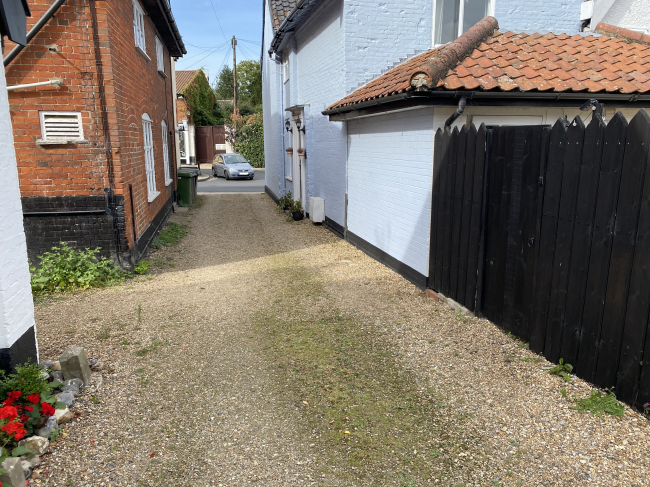 2 Redenhall Road, Harleston, Suffolk, IP20 9EN 1