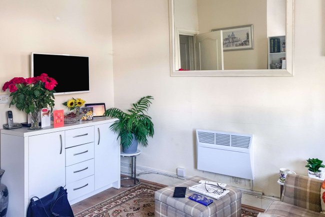 Flat 8, Halswell Court, 22-24 Totnes Road, Paignton, TQ4 5JZ 4