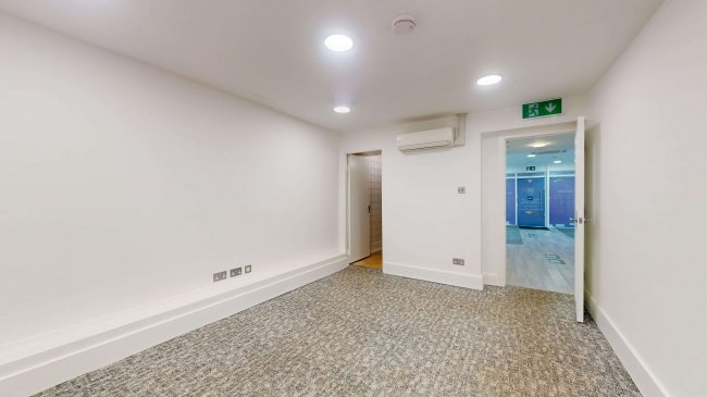 306 Sandycombe Road, Richmond, TW9 3NG 10