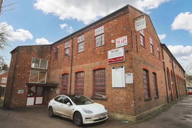 Unit 11 Power House, Higham Mead, Chesham, HP5 2AH 8