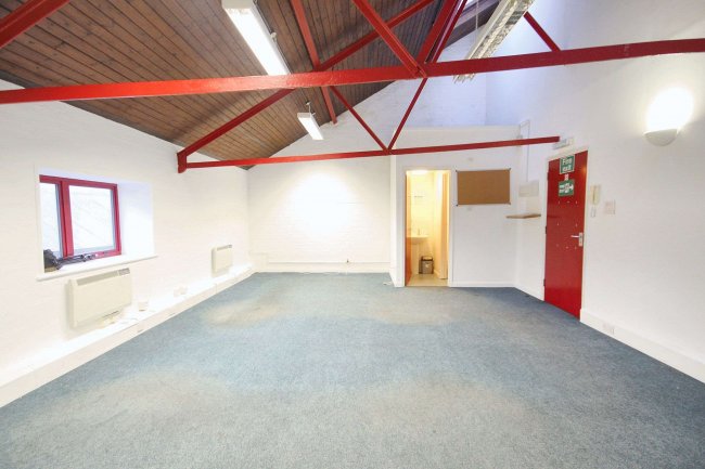 Unit 11 Power House, Higham Mead, Chesham, HP5 2AH 8