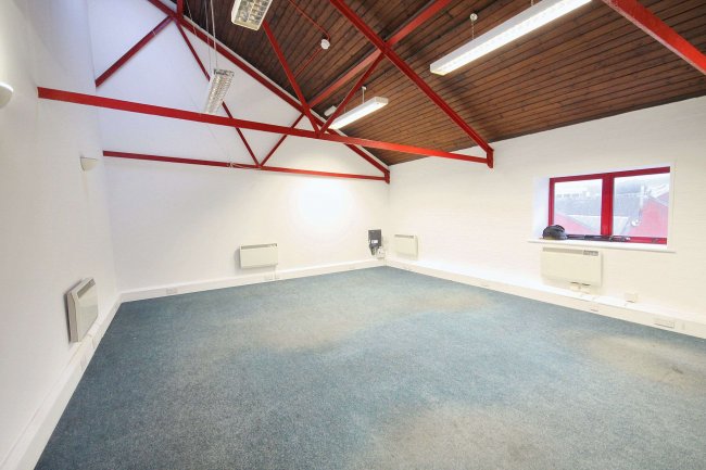 Unit 11 Power House, Higham Mead, Chesham, HP5 2AH 8