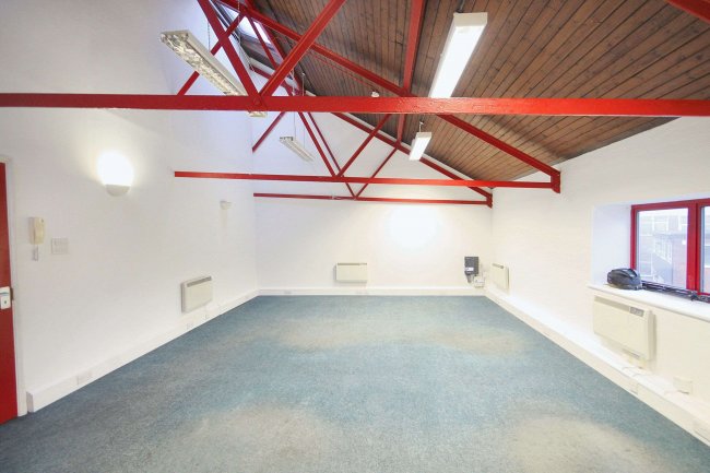 Unit 11 Power House, Higham Mead, Chesham, HP5 2AH 8