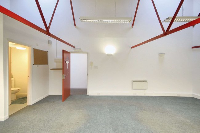 Unit 11 Power House, Higham Mead, Chesham, HP5 2AH 8