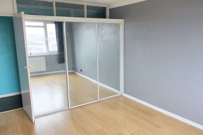 Sixth Floor Flat, 21 Stockwell Court, Gower Road, Haywards Heath RH16 4QP 5