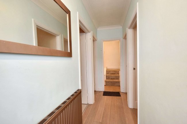 34 Benfleet Park Road, Benfleet, Essex SS7 5HJ 8